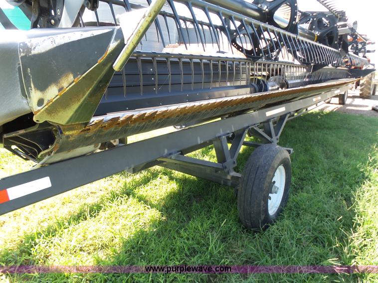 image for item K3112 2009 MacDon FD70 flex draper head