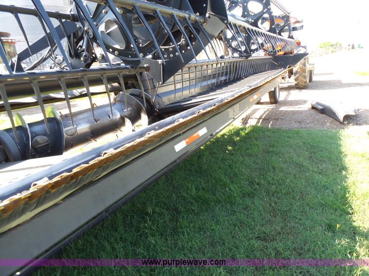 image for item K3112 2009 MacDon FD70 flex draper head