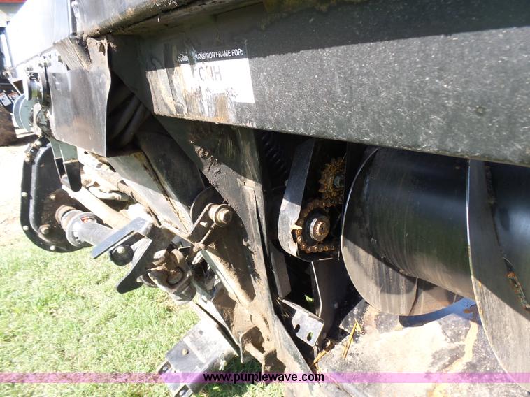 image for item K3112 2009 MacDon FD70 flex draper head