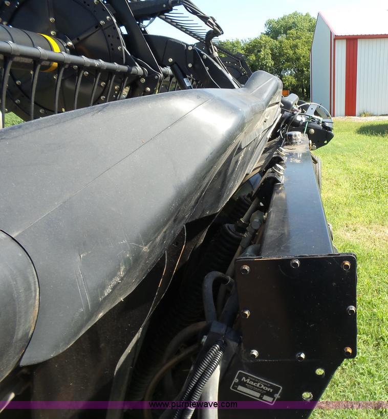 image for item K3112 2009 MacDon FD70 flex draper head