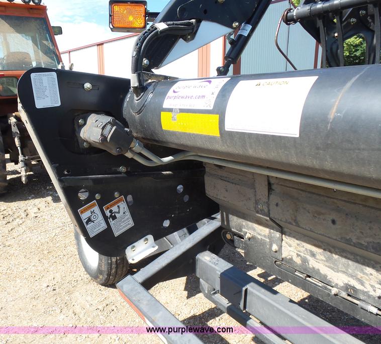 image for item K3112 2009 MacDon FD70 flex draper head