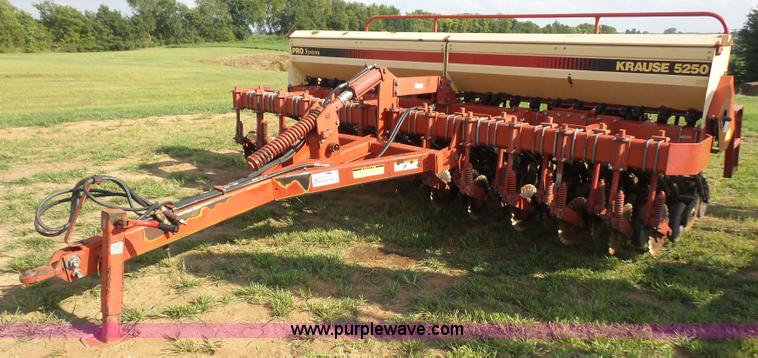 image for item K3634 Krause 5250 no-till grain drill