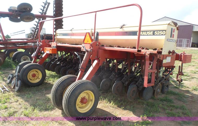 image for item K3634 Krause 5250 no-till grain drill