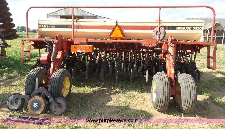 image for item K3634 Krause 5250 no-till grain drill
