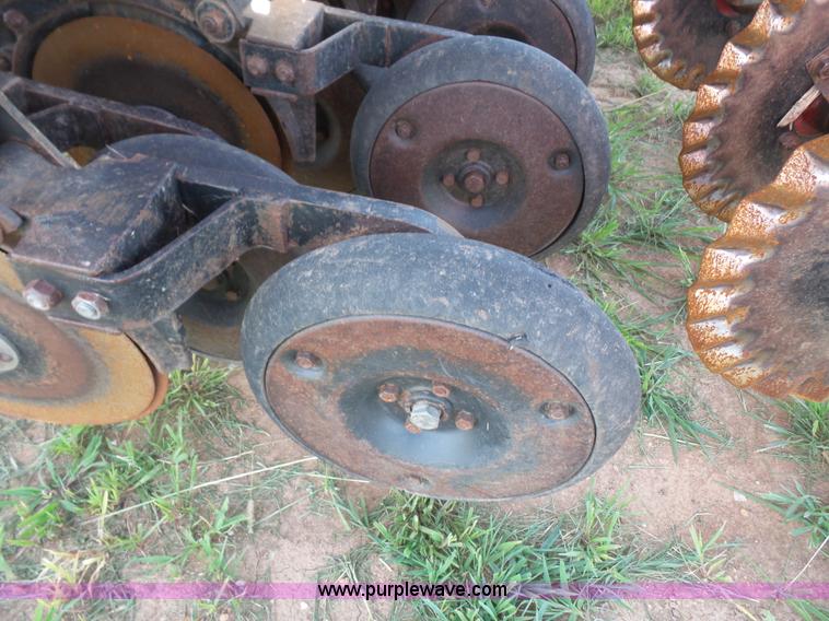 image for item K3634 Krause 5250 no-till grain drill