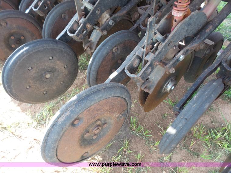 image for item K3634 Krause 5250 no-till grain drill