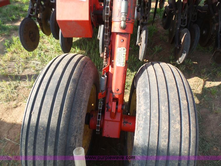 image for item K3634 Krause 5250 no-till grain drill