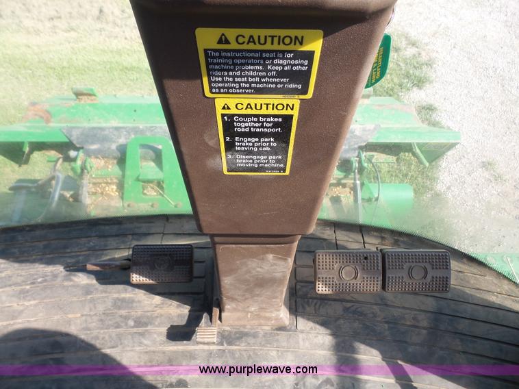 image for item K3637 2006 John Deere 9560 STS RWA combine