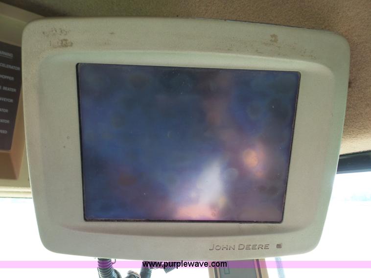 image for item K3637 2006 John Deere 9560 STS RWA combine