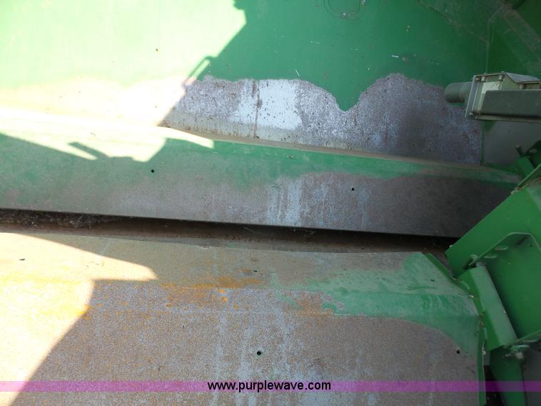 image for item K3637 2006 John Deere 9560 STS RWA combine