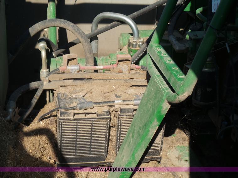 image for item K3637 2006 John Deere 9560 STS RWA combine