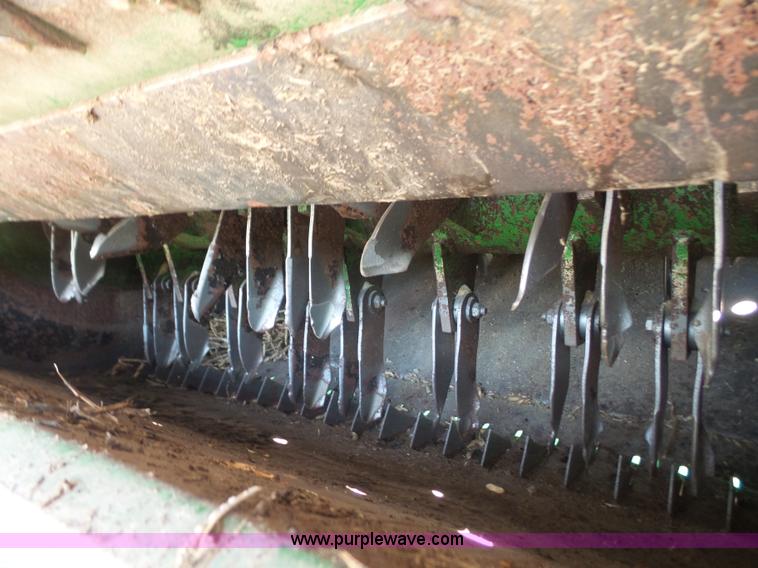 image for item K3637 2006 John Deere 9560 STS RWA combine