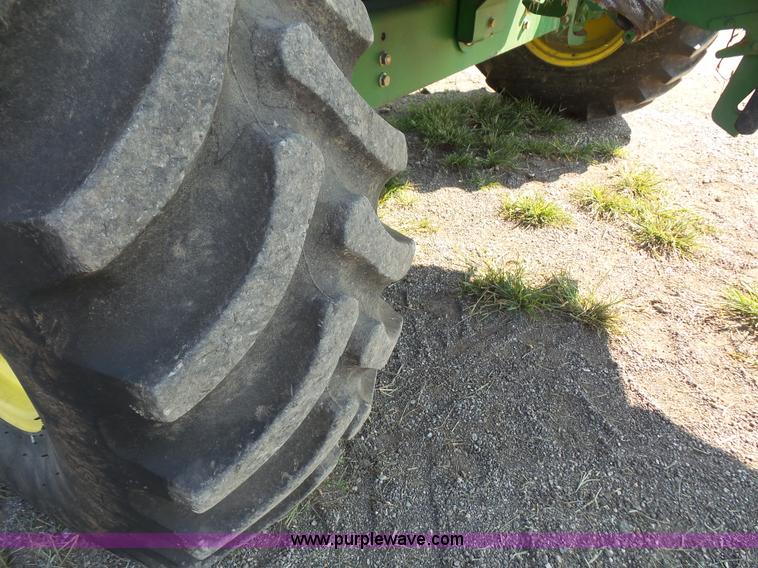 image for item K3637 2006 John Deere 9560 STS RWA combine
