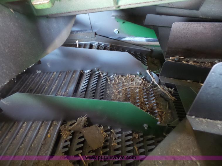 image for item K3637 2006 John Deere 9560 STS RWA combine