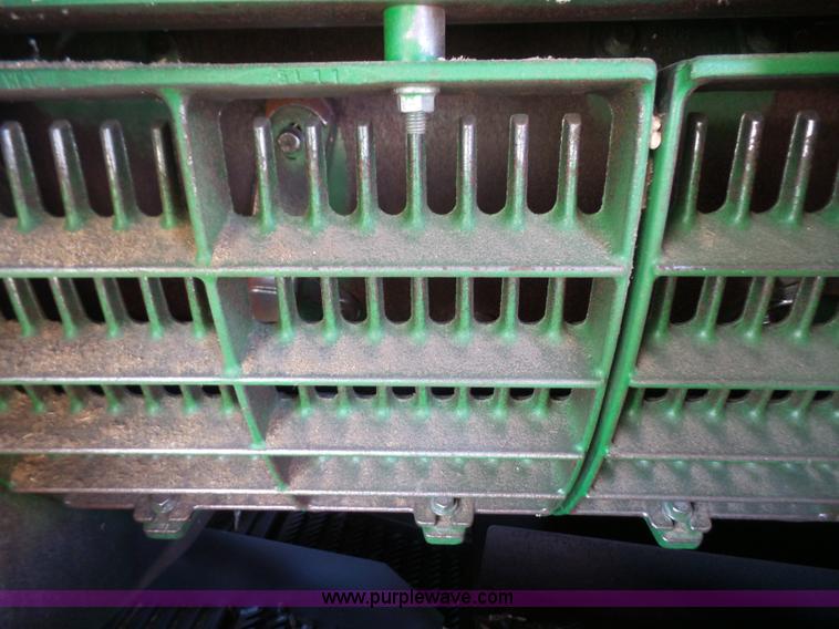 image for item K3637 2006 John Deere 9560 STS RWA combine