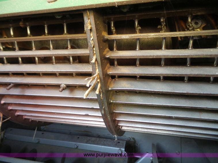 image for item K3637 2006 John Deere 9560 STS RWA combine