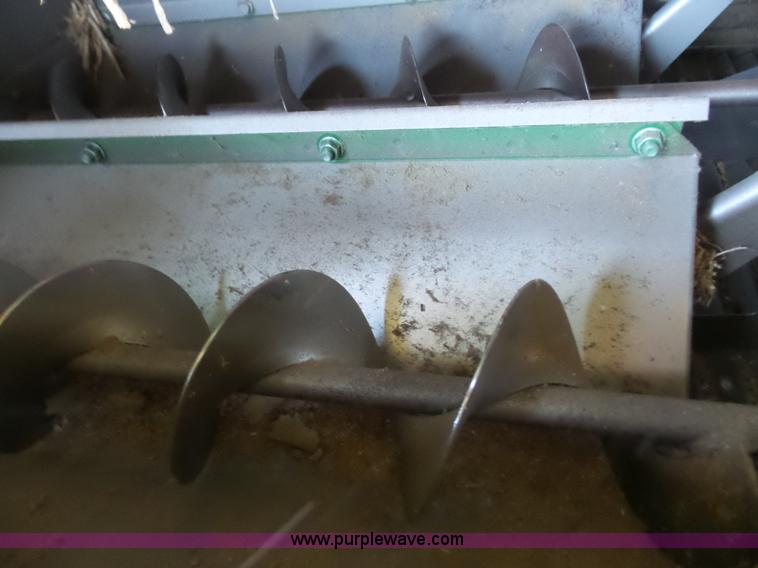 image for item K3637 2006 John Deere 9560 STS RWA combine