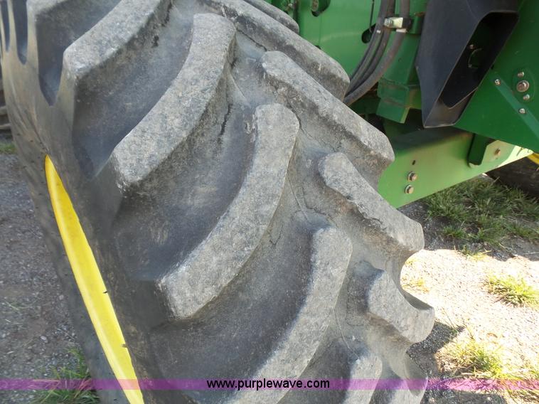 image for item K3637 2006 John Deere 9560 STS RWA combine
