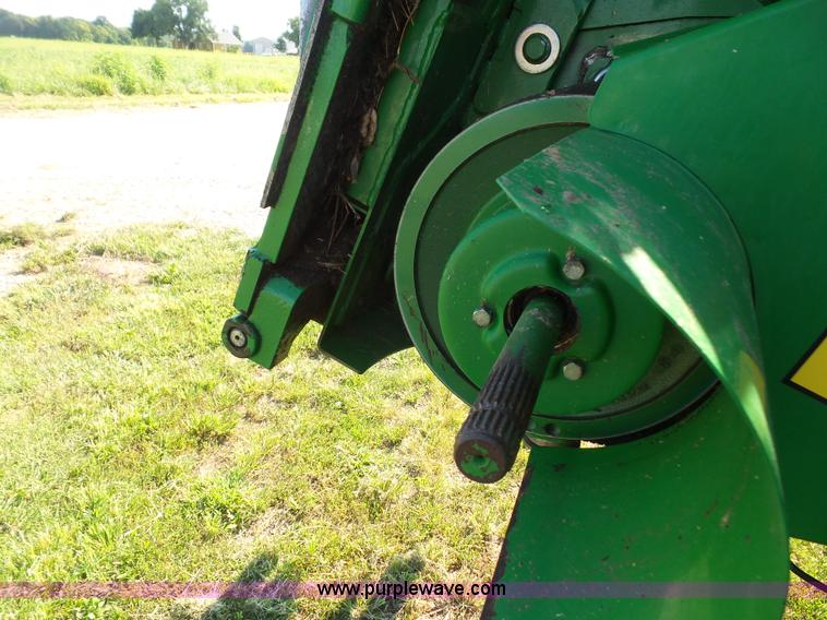 image for item K3637 2006 John Deere 9560 STS RWA combine