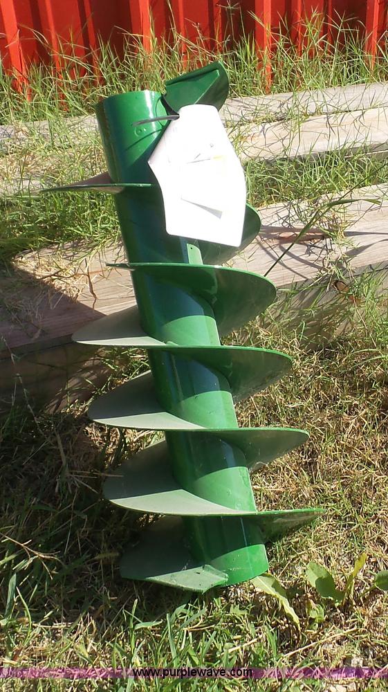 image for item K3637 2006 John Deere 9560 STS RWA combine