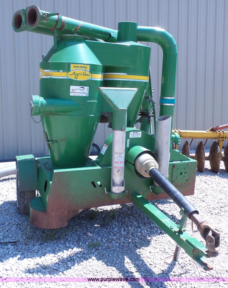 image for item K3642 1999 Walinga Agri-Vac 6614 Deluxe grain vacuum