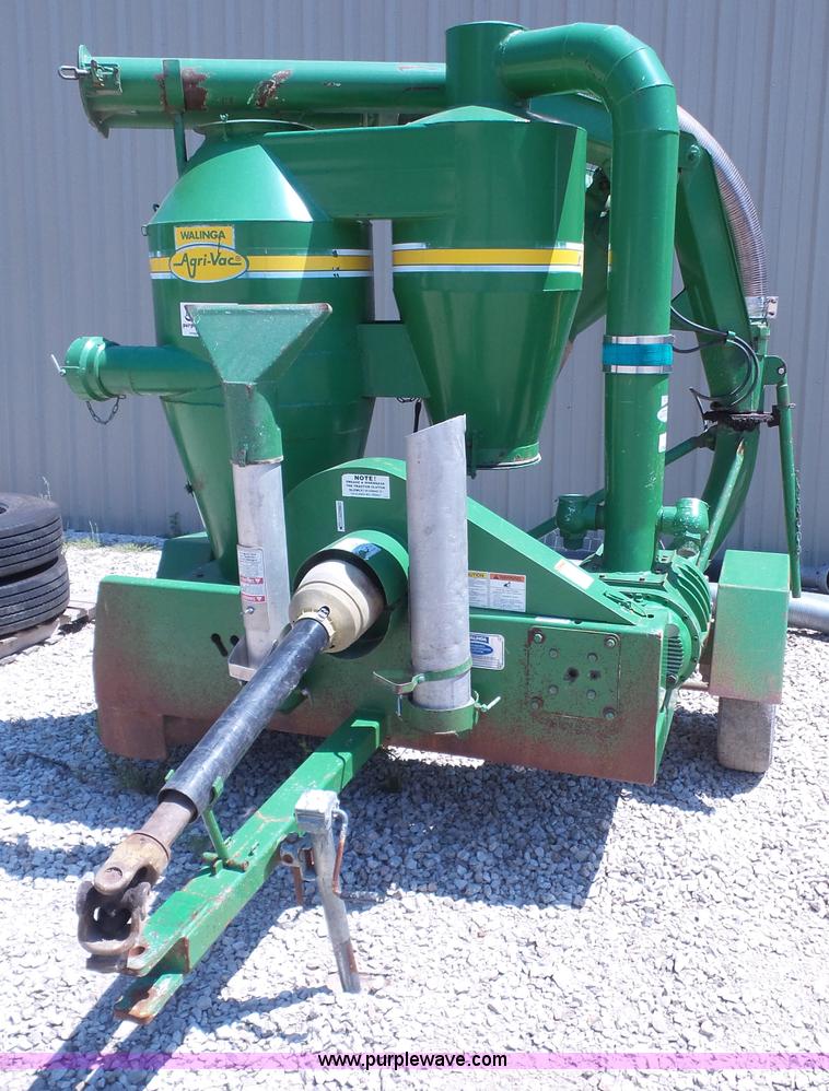 image for item K3642 1999 Walinga Agri-Vac 6614 Deluxe grain vacuum