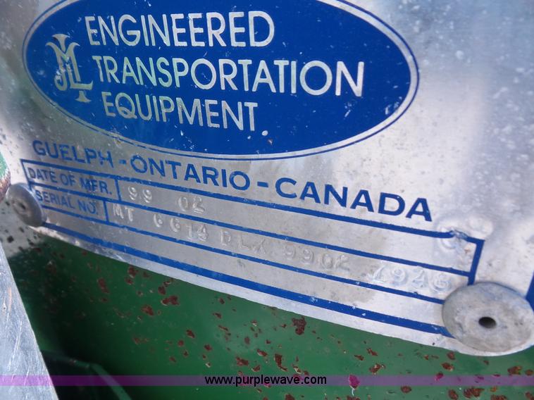 image for item K3642 1999 Walinga Agri-Vac 6614 Deluxe grain vacuum