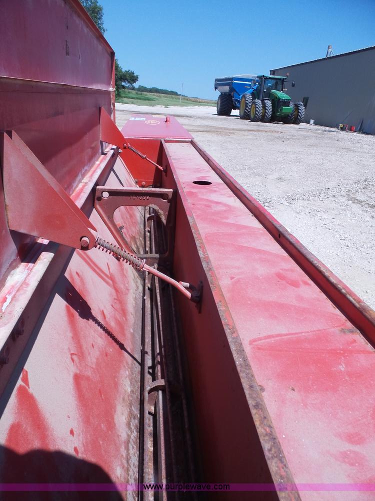 image for item K3643 Brillion Sure Stand SST-12-01 seeder