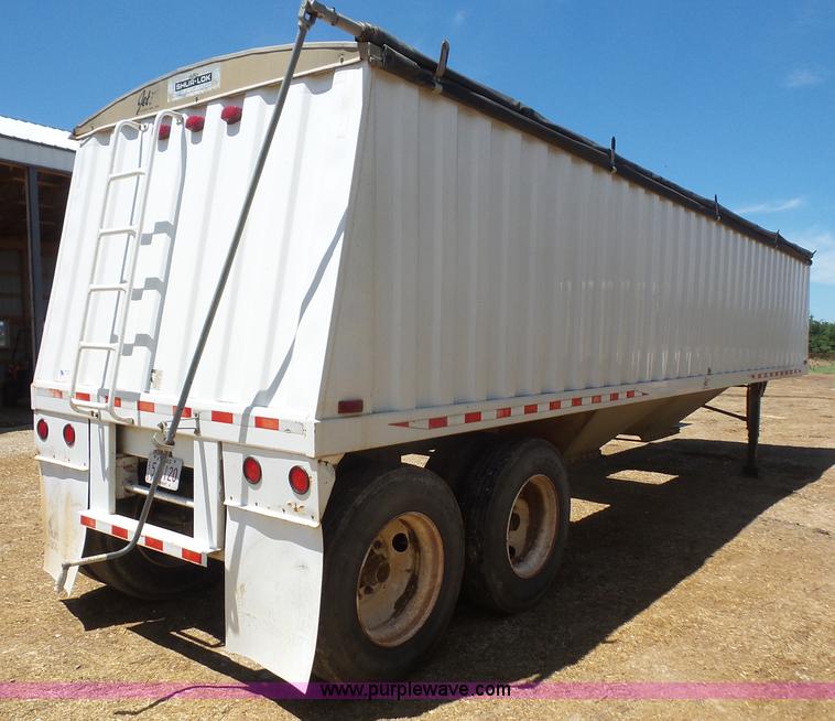 image for item K4664 1998 Jetco double hopper grain trailer
