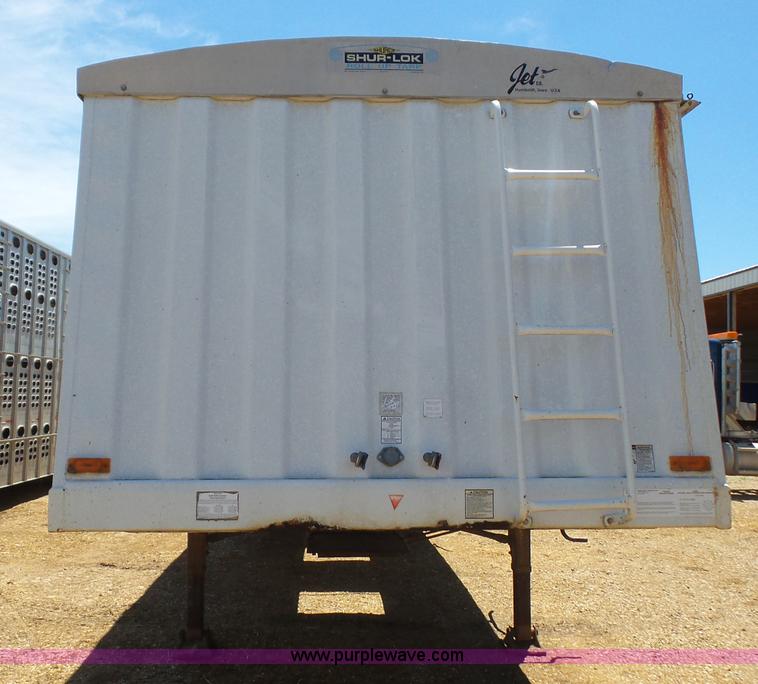 image for item K4664 1998 Jetco double hopper grain trailer