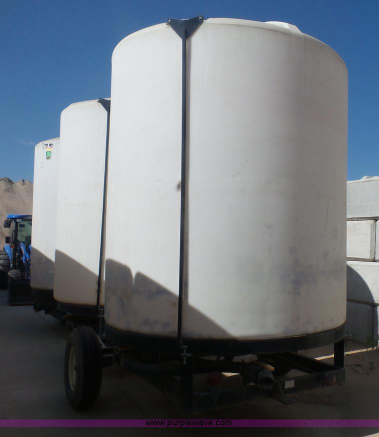 image for item K4744 Wylie triple cone bottom tank trailer