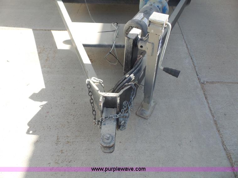 image for item K4744 Wylie triple cone bottom tank trailer