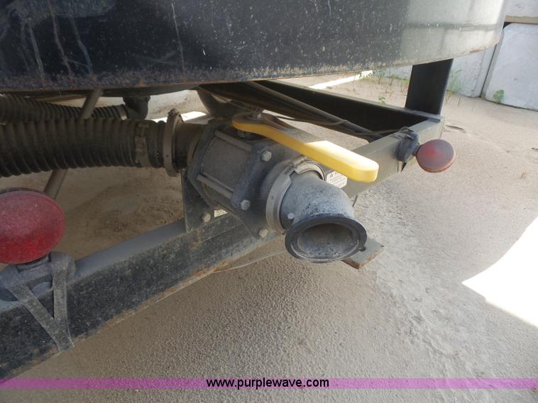 image for item K4744 Wylie triple cone bottom tank trailer