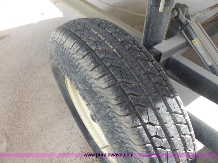 image for item K4744 Wylie triple cone bottom tank trailer