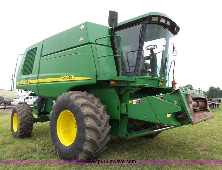 image for item K5266 2003 John Deere 9750 STS combine