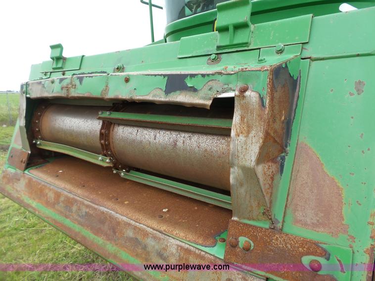 image for item K5266 2003 John Deere 9750 STS combine