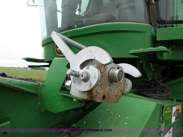 image for item K5266 2003 John Deere 9750 STS combine