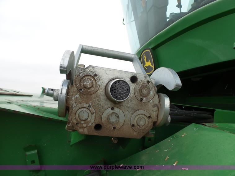 image for item K5266 2003 John Deere 9750 STS combine