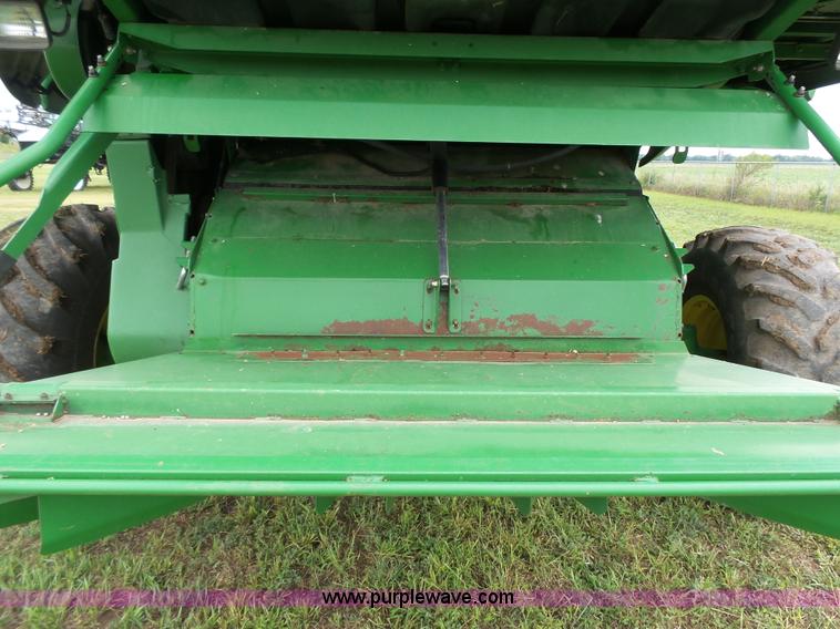 image for item K5266 2003 John Deere 9750 STS combine