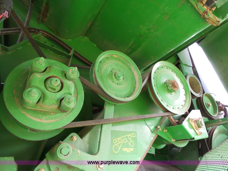 image for item K5266 2003 John Deere 9750 STS combine