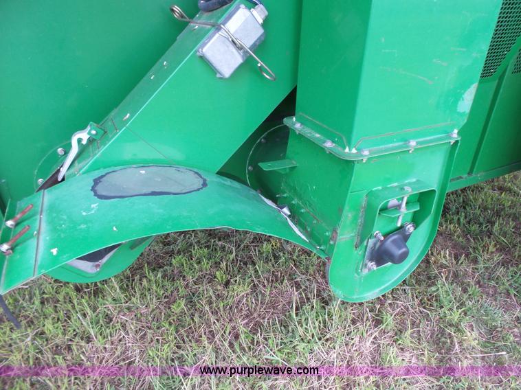 image for item K5266 2003 John Deere 9750 STS combine