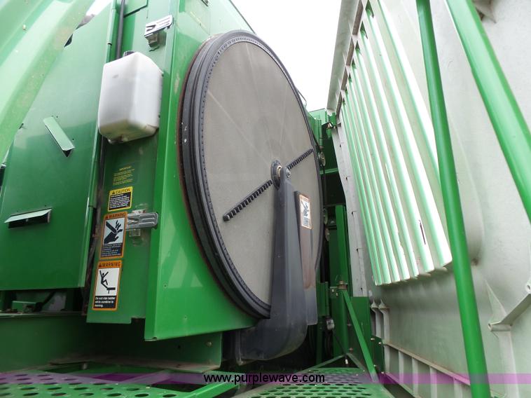 image for item K5266 2003 John Deere 9750 STS combine