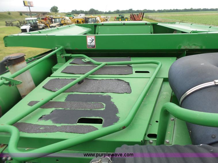 image for item K5266 2003 John Deere 9750 STS combine
