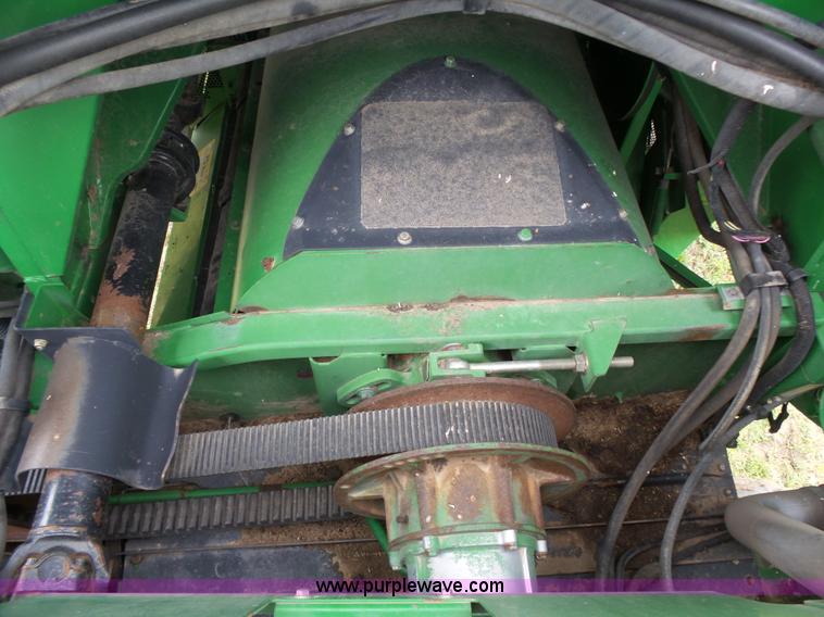 image for item K5266 2003 John Deere 9750 STS combine