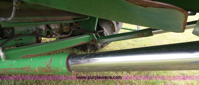 image for item K5266 2003 John Deere 9750 STS combine