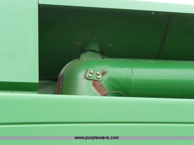 image for item K5266 2003 John Deere 9750 STS combine