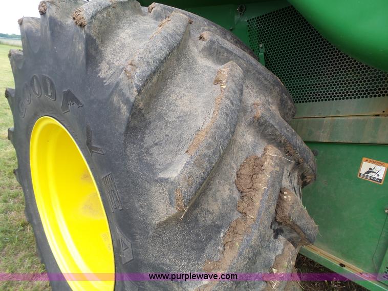 image for item K5266 2003 John Deere 9750 STS combine