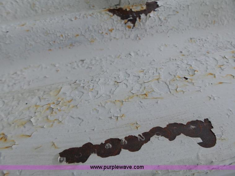 image for item K5722 1988 REC single hopper bottom grain trailer