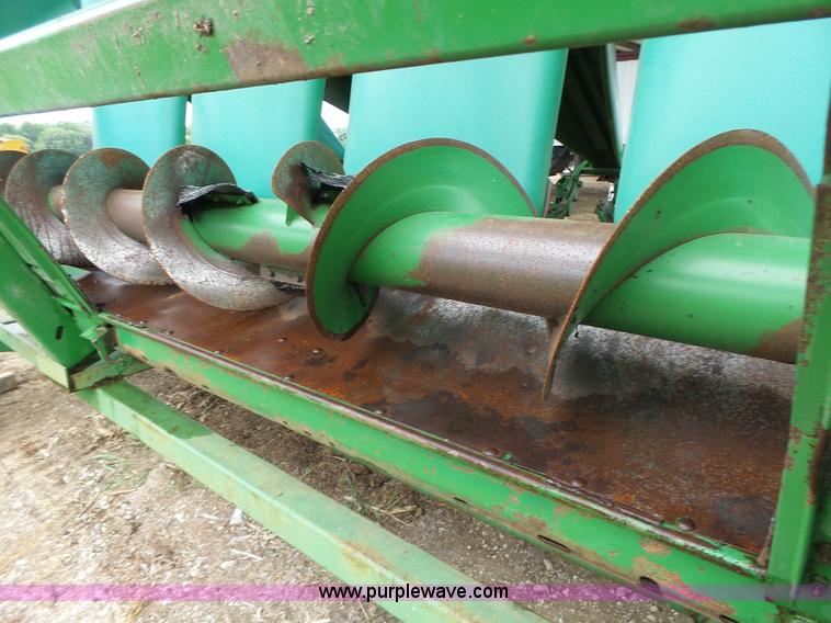 image for item K5726 1995 John Deere 693 corn head