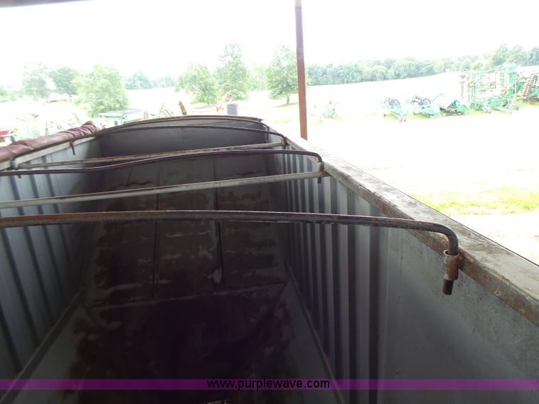 image for item K5728 1994 Jetco single hopper bottom grain trailer